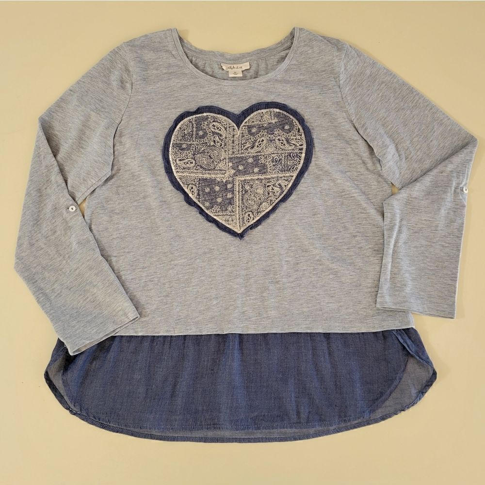 Style & Co. Women's Heart Trimmed Gray with Navy Casual Long Sleeve Pullover Top